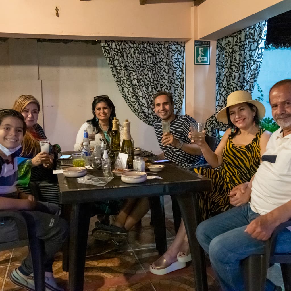 Enrique Icaza y familia · #ChanketeLovers ·  Restaurante Chankete · Salinas, Ecuador